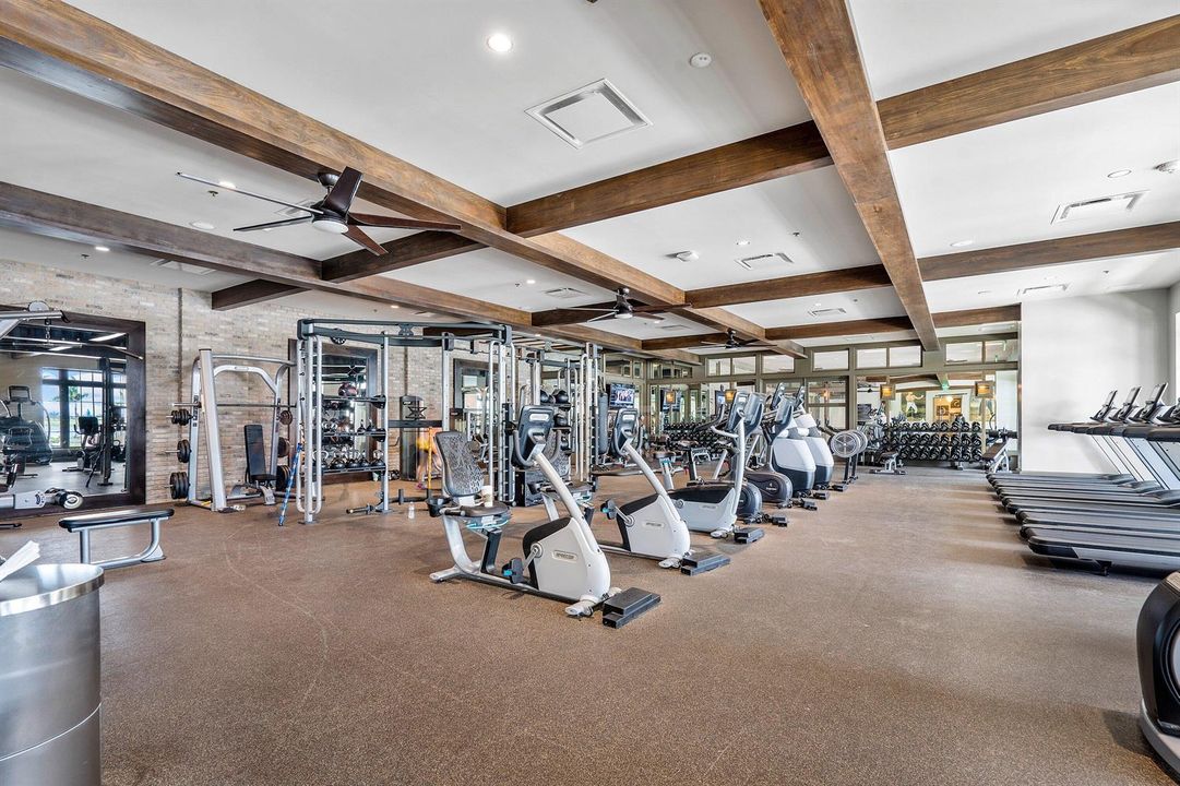 LAKEHOUSE GYM