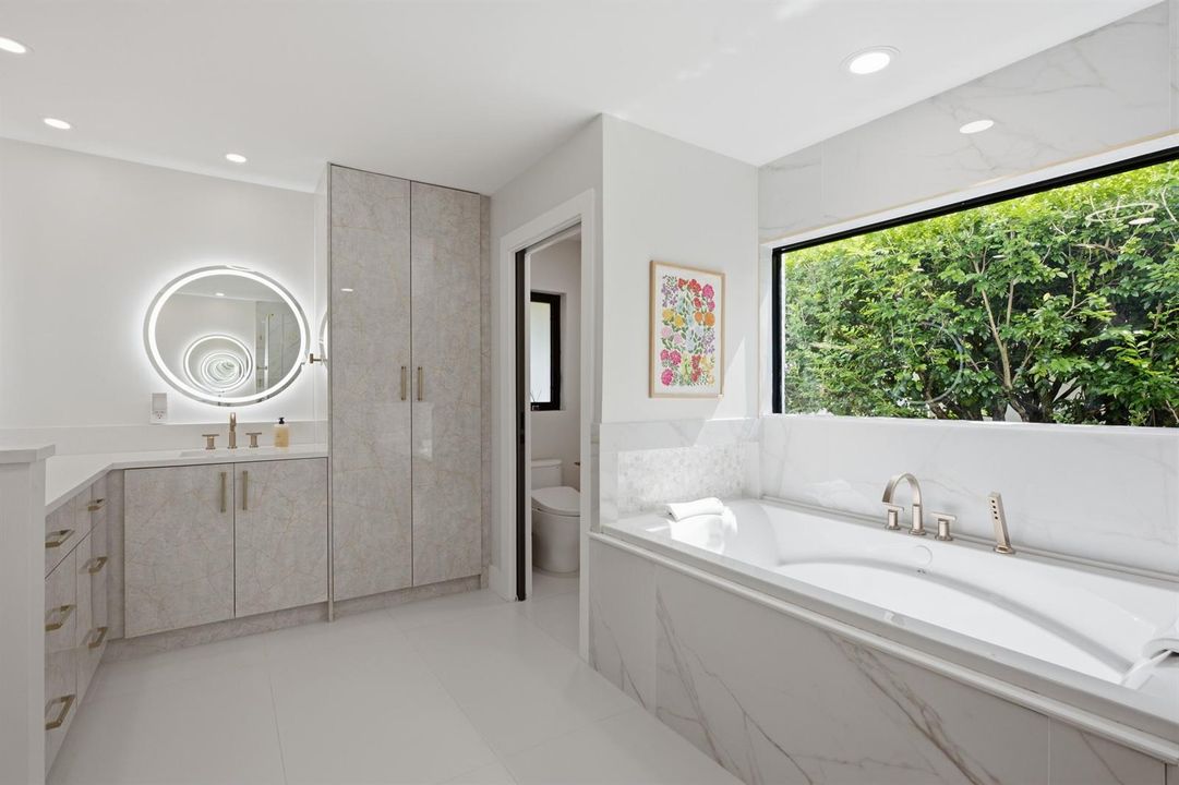 Soaking Tub