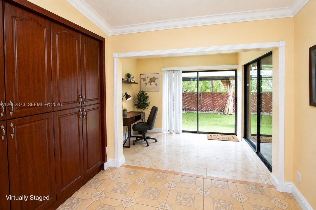 En Venta: $585,000 (3 camas, 2 baños, 1684 Pies cuadrados)