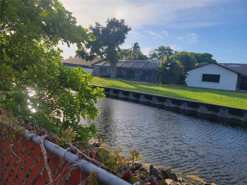 En Venta: $585,000 (3 camas, 2 baños, 1684 Pies cuadrados)
