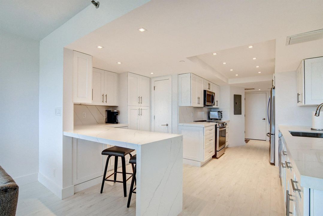 Bright Kitchen