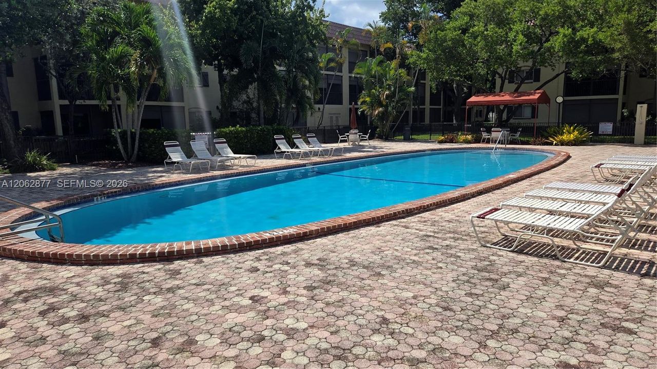 For Rent: $1,850 (1 beds, 1 baths, 675 Square Feet)
