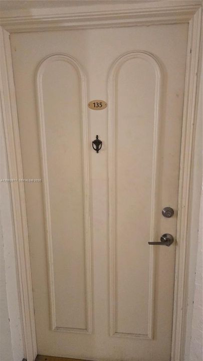 For Rent: $1,850 (1 beds, 1 baths, 675 Square Feet)