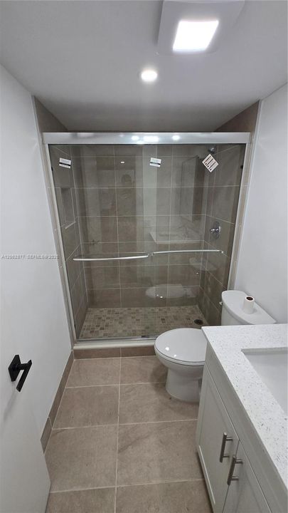 For Rent: $1,850 (1 beds, 1 baths, 675 Square Feet)