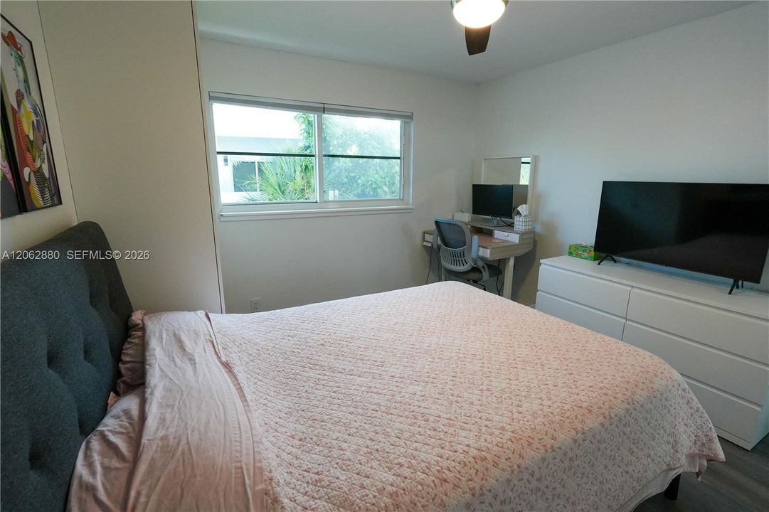 В аренду: $2,200 (2 спален, 2 ванн, 910 Квадратных фут)