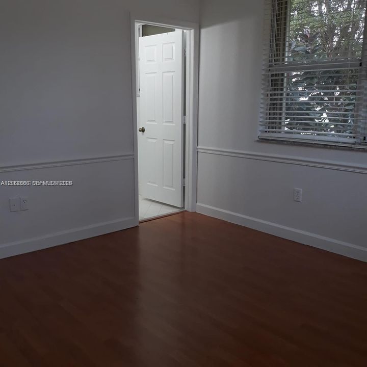 En Renta: $2,000 (3 camas, 3 baños, 1234 Pies cuadrados)