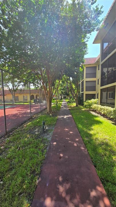 For Rent: $1,850 (1 beds, 1 baths, 675 Square Feet)