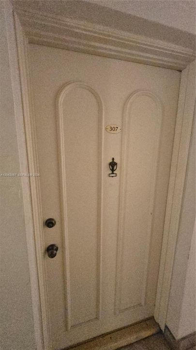 For Rent: $1,850 (1 beds, 1 baths, 675 Square Feet)