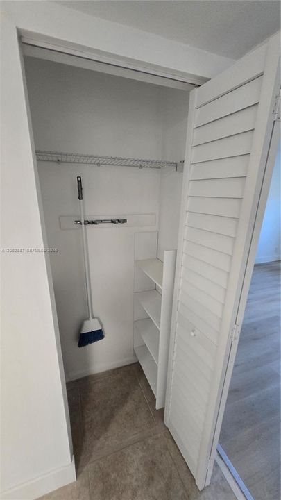 For Rent: $1,850 (1 beds, 1 baths, 675 Square Feet)