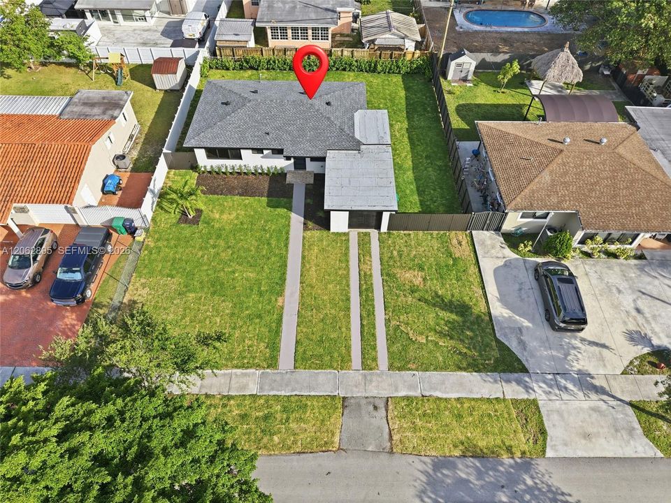 В аренду: $3,600 (3 спален, 2 ванн, 1254 Квадратных фут)
