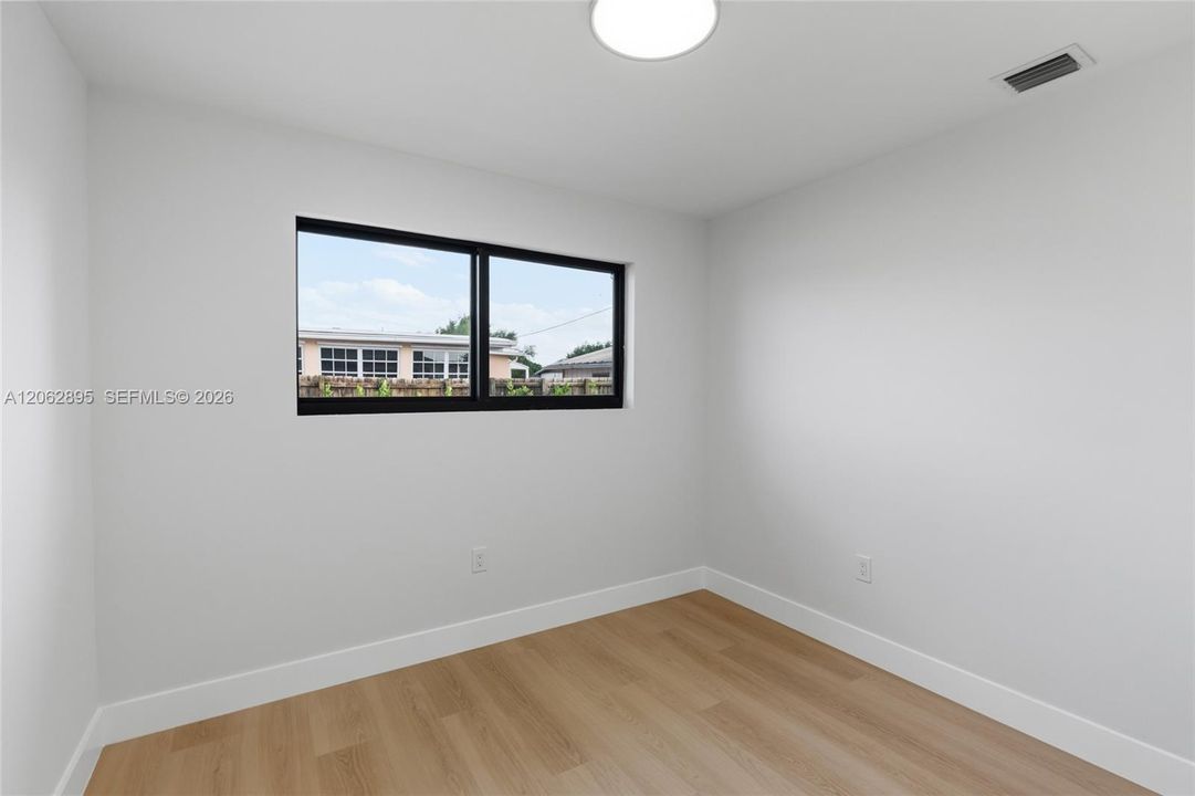 В аренду: $3,600 (3 спален, 2 ванн, 1254 Квадратных фут)