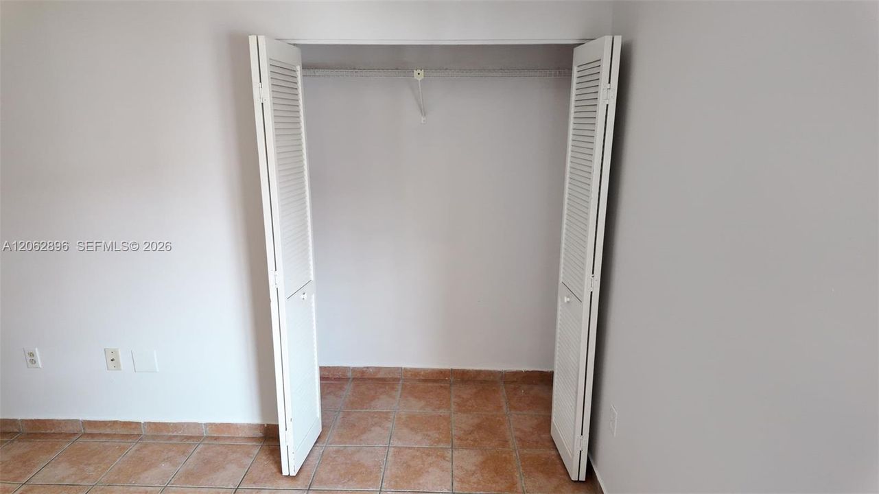 В аренду: $2,400 (2 спален, 2 ванн, 944 Квадратных фут)