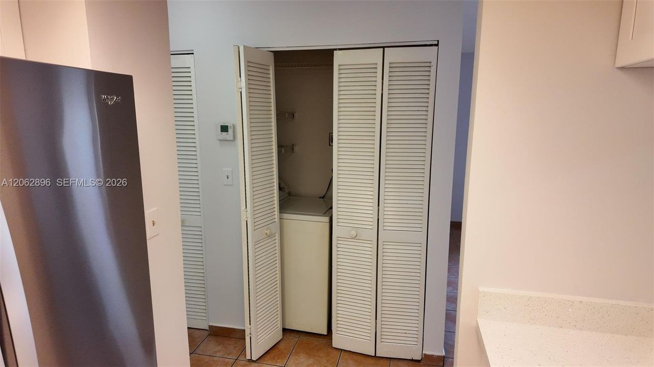 В аренду: $2,400 (2 спален, 2 ванн, 944 Квадратных фут)