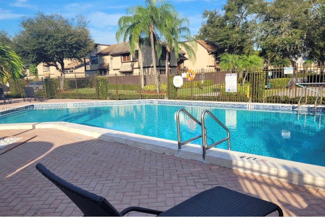 На продажу: $445,000 (2 спален, 2 ванн, 1542 Квадратных фут)