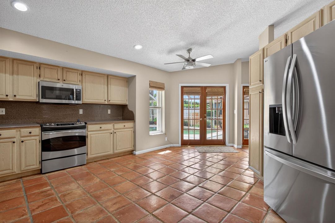 Large Open Kitchen