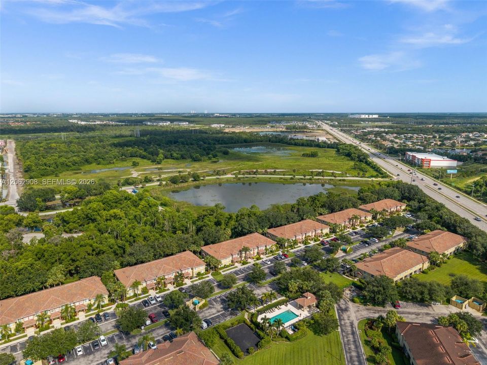 На продажу: $204,900 (2 спален, 2 ванн, 1415 Квадратных фут)