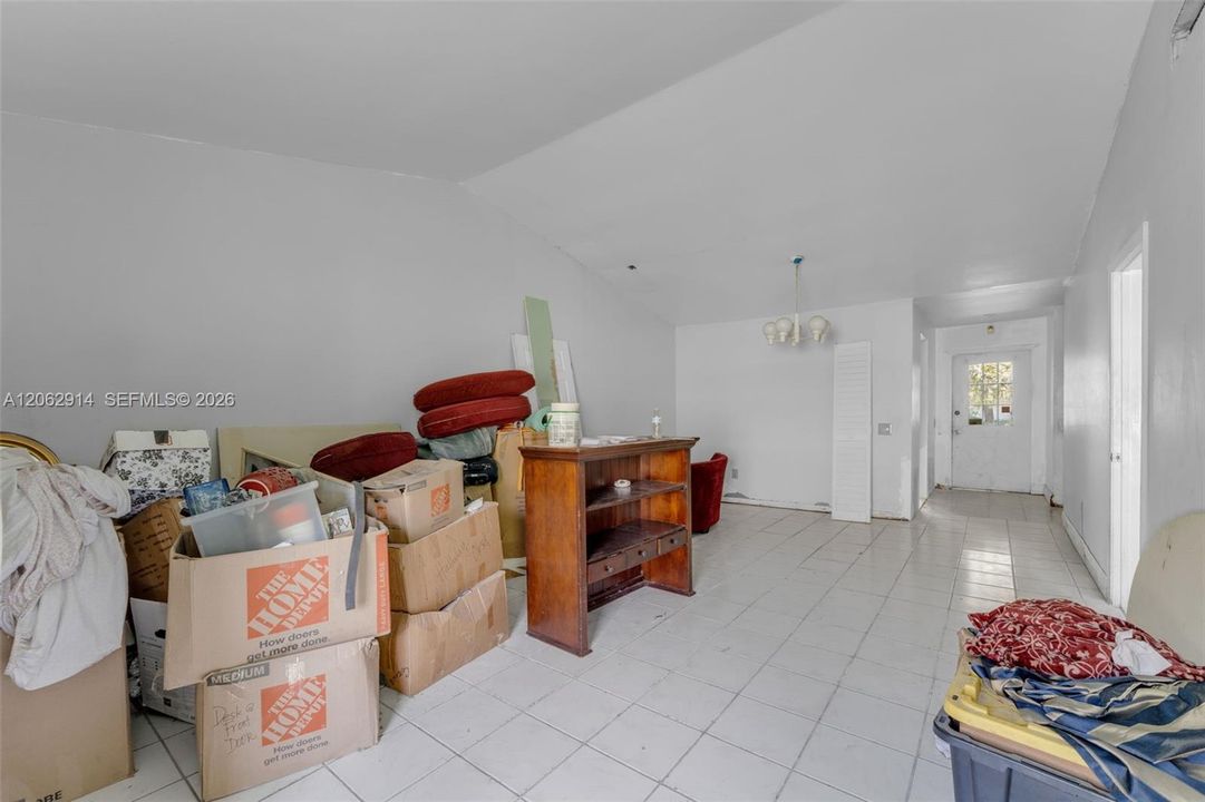 For Sale: $380,000 (2 beds, 2 baths, 1449 Square Feet)