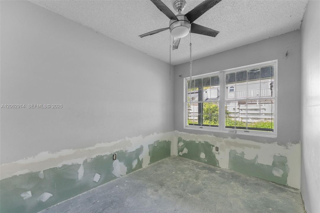 For Sale: $380,000 (2 beds, 2 baths, 1449 Square Feet)