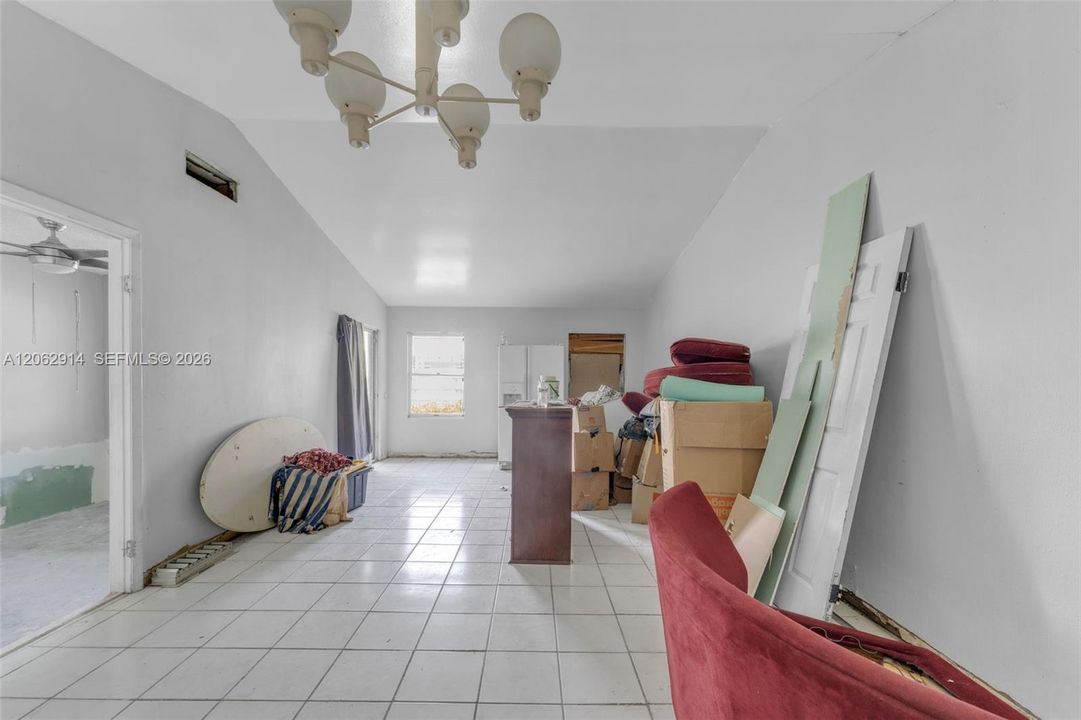 For Sale: $380,000 (2 beds, 2 baths, 1449 Square Feet)