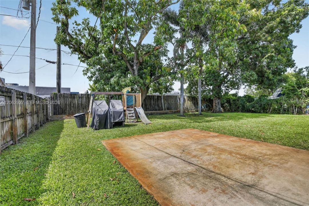 На продажу: $435,000 (3 спален, 2 ванн, 1491 Квадратных фут)