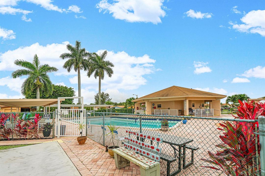 046-14595LucyDrive-DelrayBeach-FL-33484-