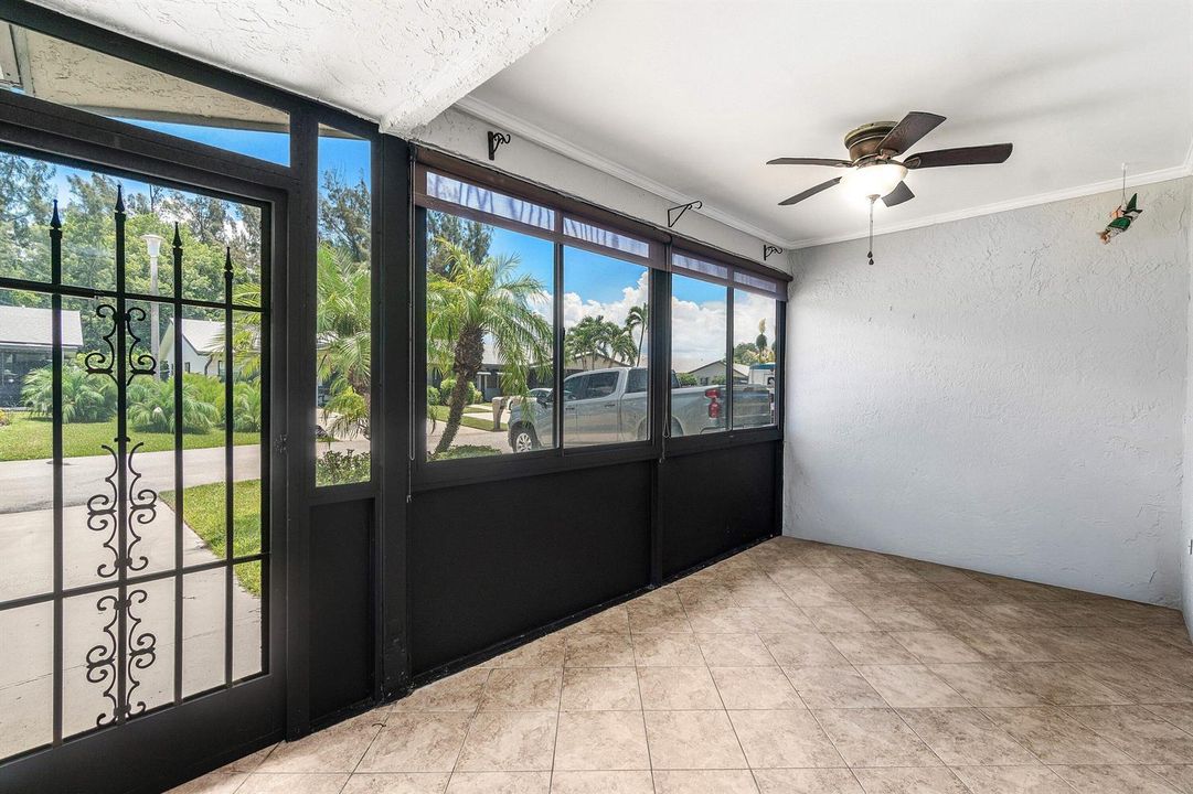 006-14595LucyDrive-DelrayBeach-FL-33484-