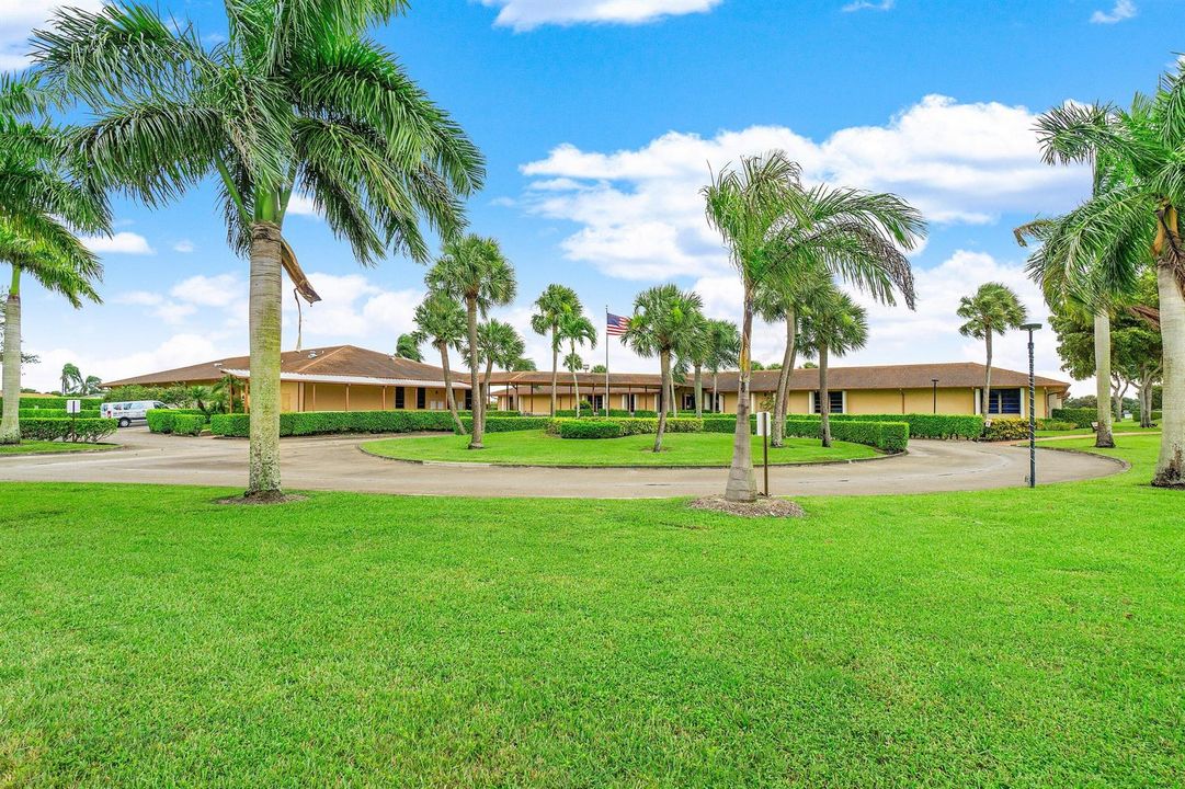 039-14595LucyDrive-DelrayBeach-FL-33484-