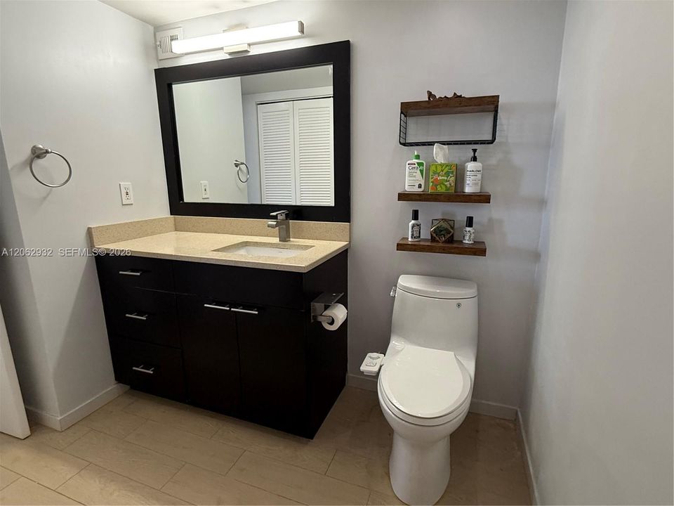 В аренду: $2,500 (2 спален, 2 ванн, 1130 Квадратных фут)