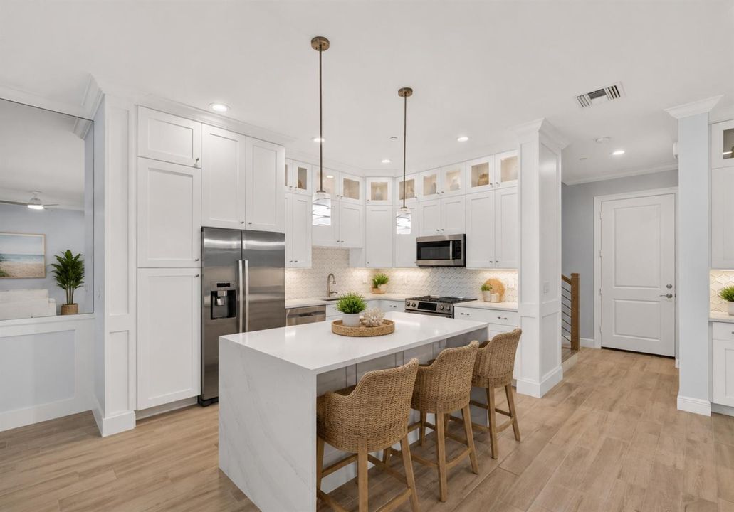 KITCHEN ISLAND
