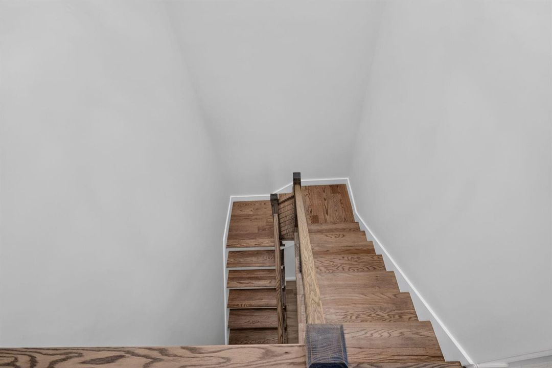 CUSTOM STAIRWAY