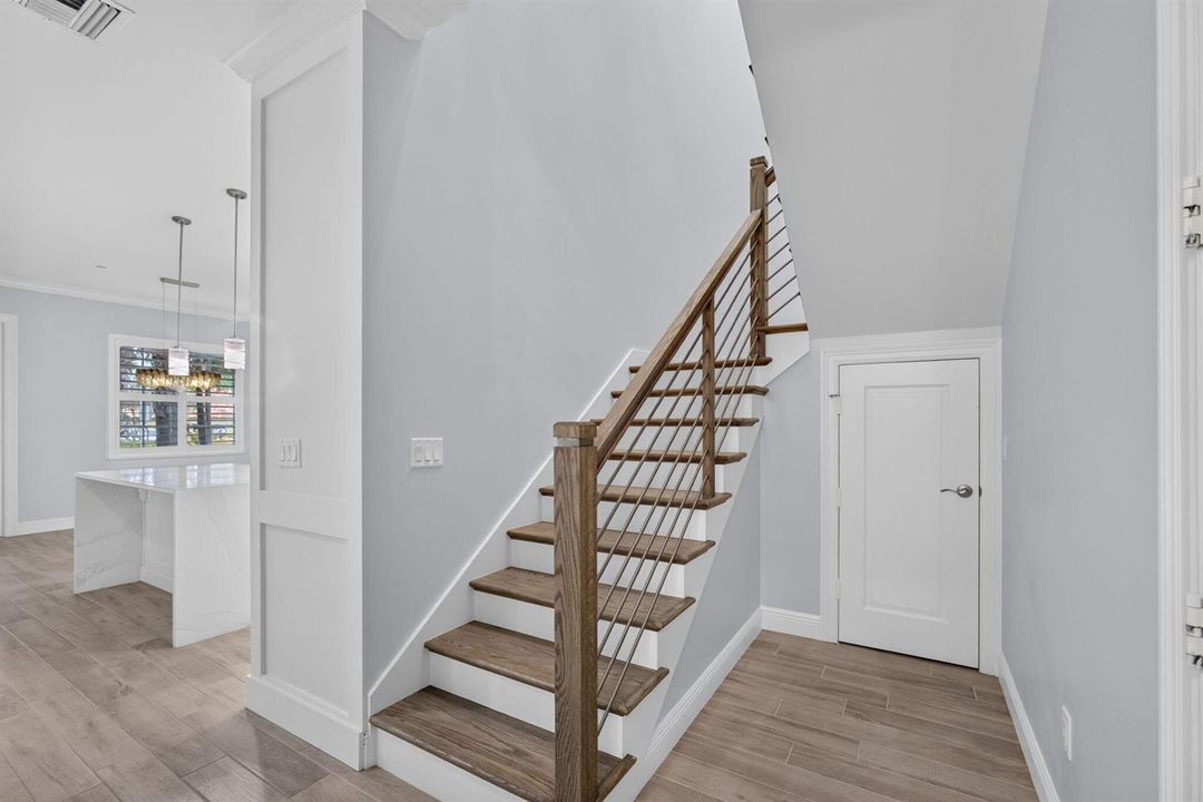 CUSTOM STAIRWAY