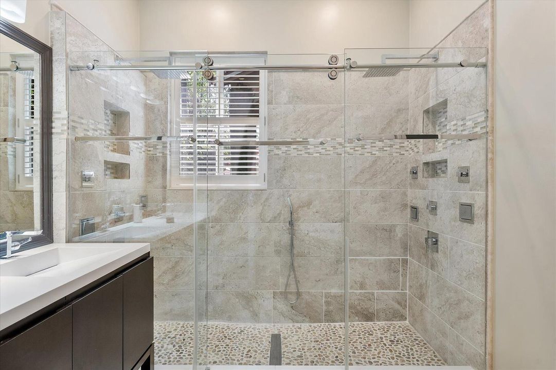31-16007 Opan Creek Drive_031