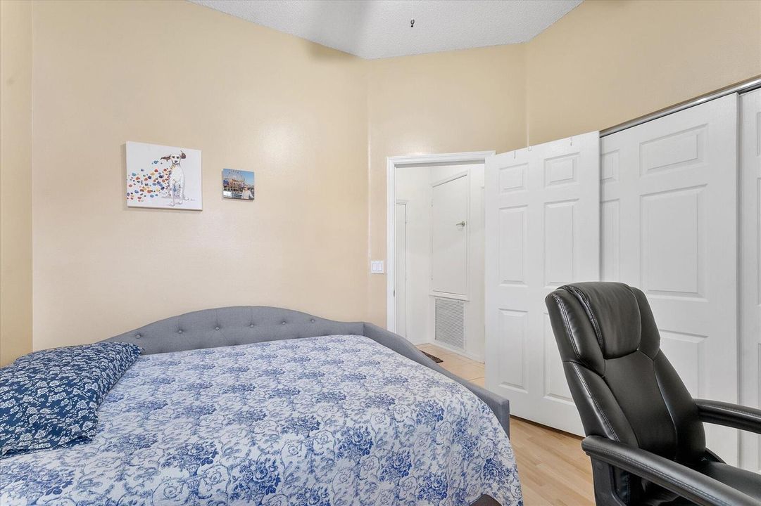 22-16007 Opan Creek Drive_022