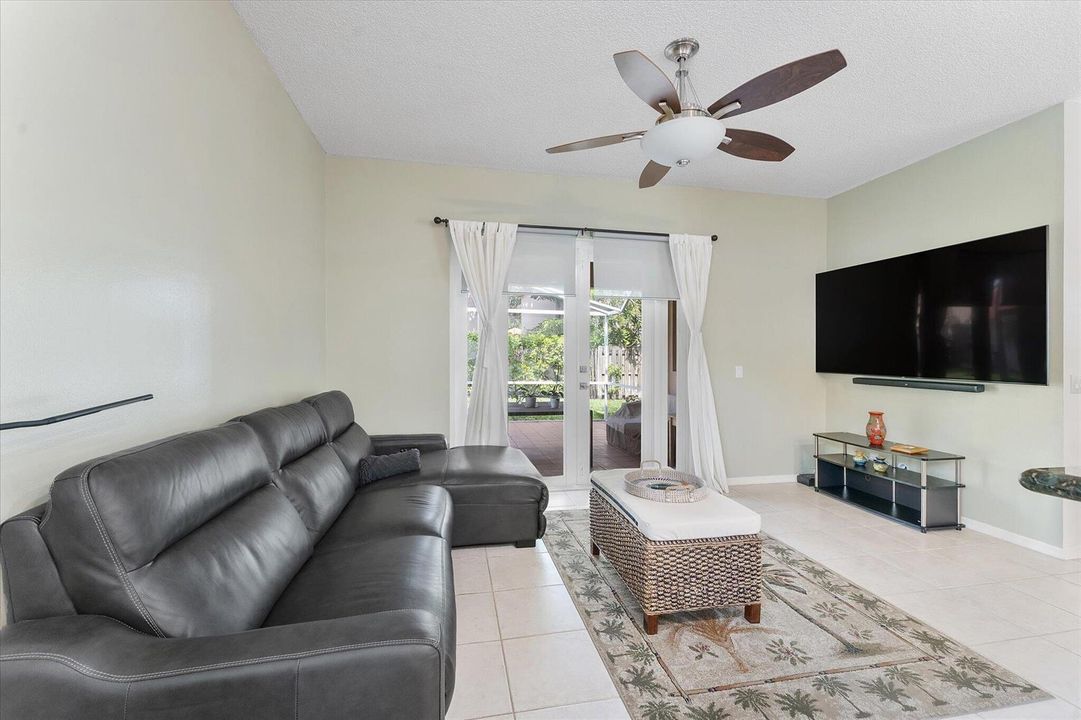 12-16007 Opan Creek Drive_012