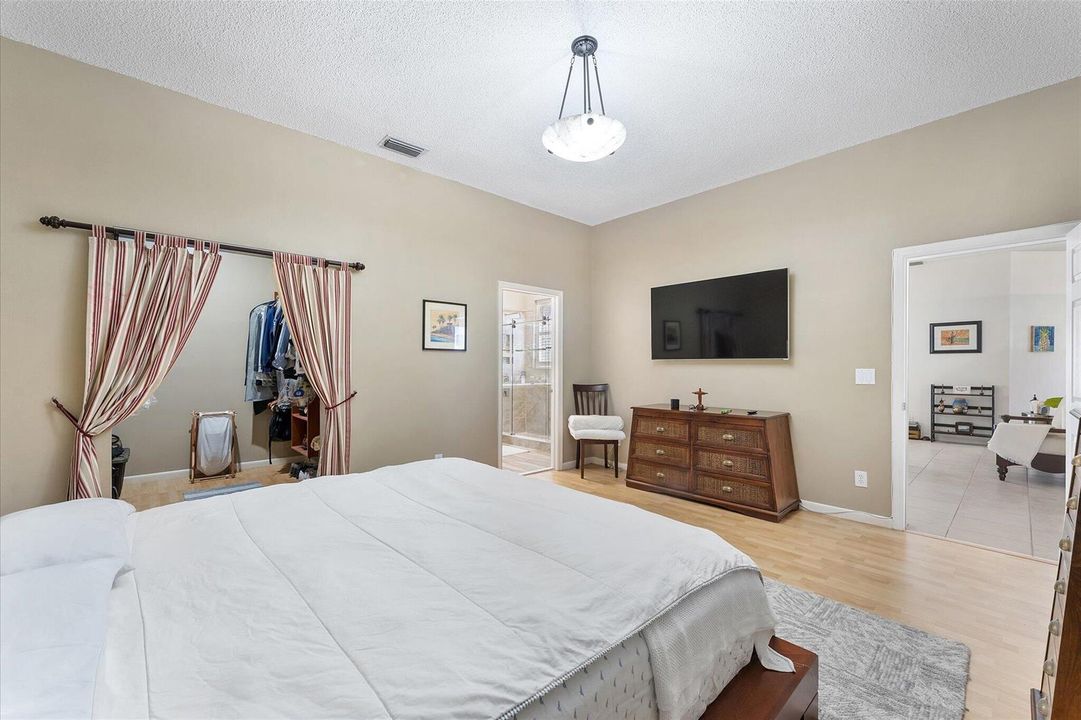 25-16007 Opan Creek Drive_025