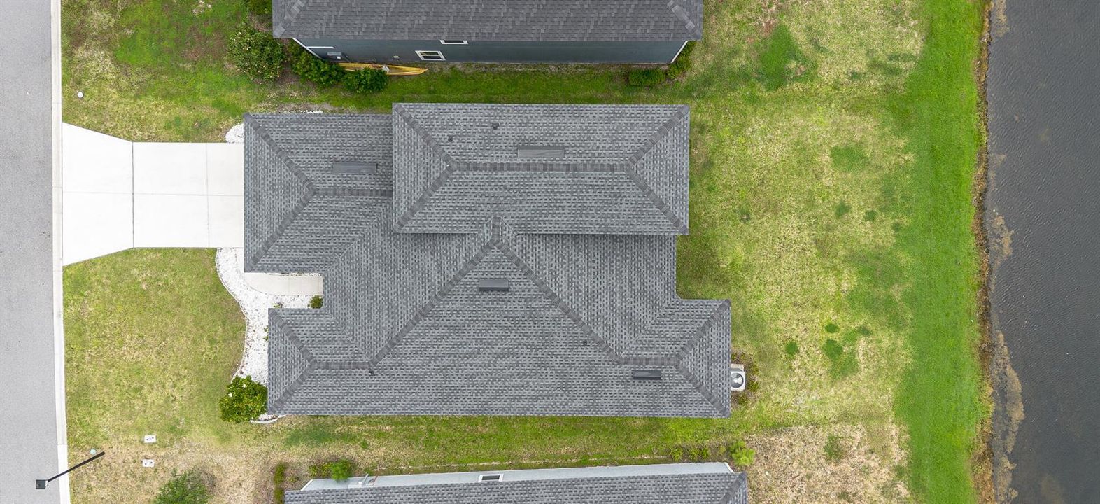 Ext Lot Roof