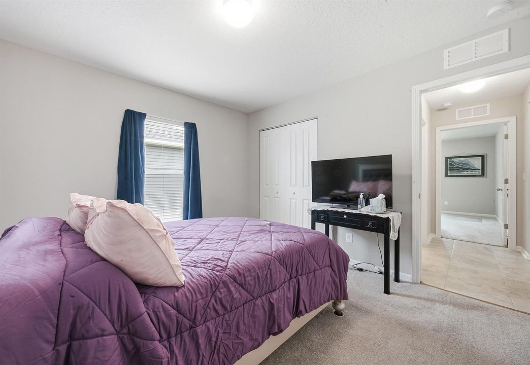 Bed 3 b