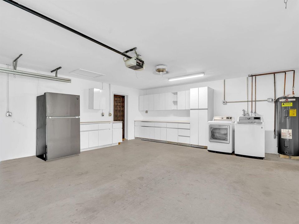 2 Car Garage
