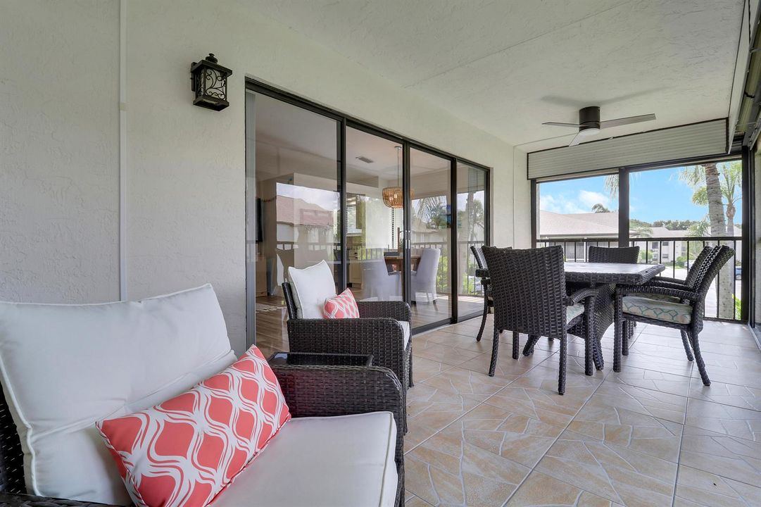 Spacious screened in patio