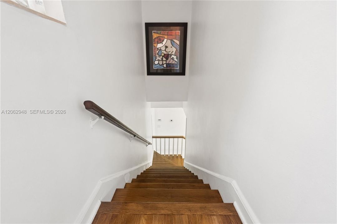 В аренду: $7,900 (3 спален, 2 ванн, 1793 Квадратных фут)