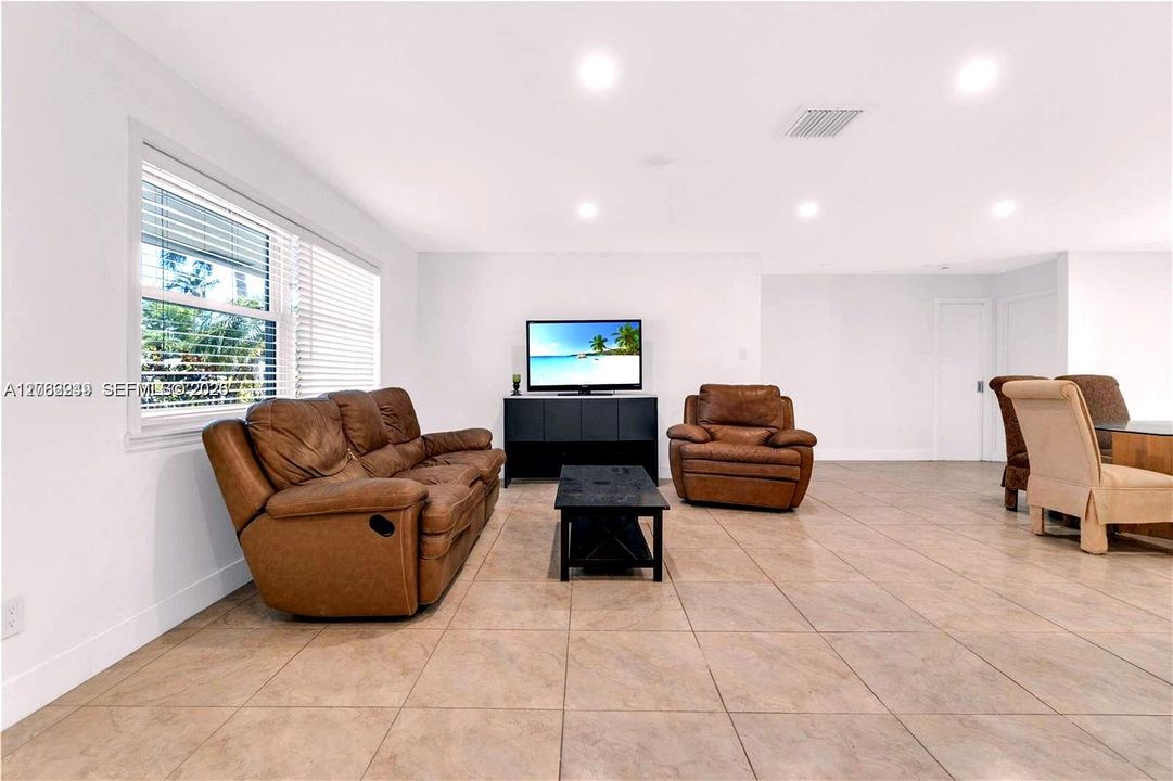 En Venta: $777,777 (3 camas, 3 baños, 0 Pies cuadrados)