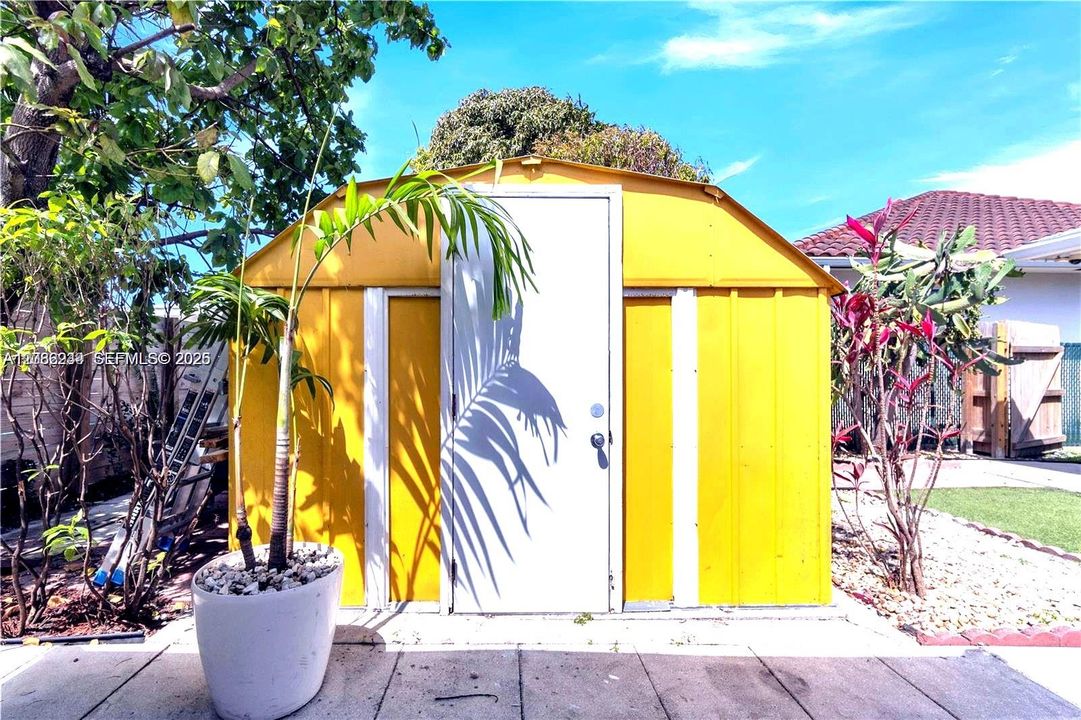 En Venta: $777,777 (3 camas, 3 baños, 0 Pies cuadrados)