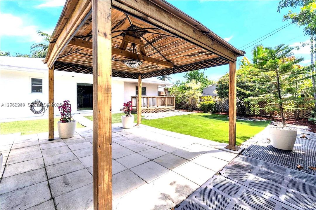 En Venta: $777,777 (3 camas, 3 baños, 0 Pies cuadrados)