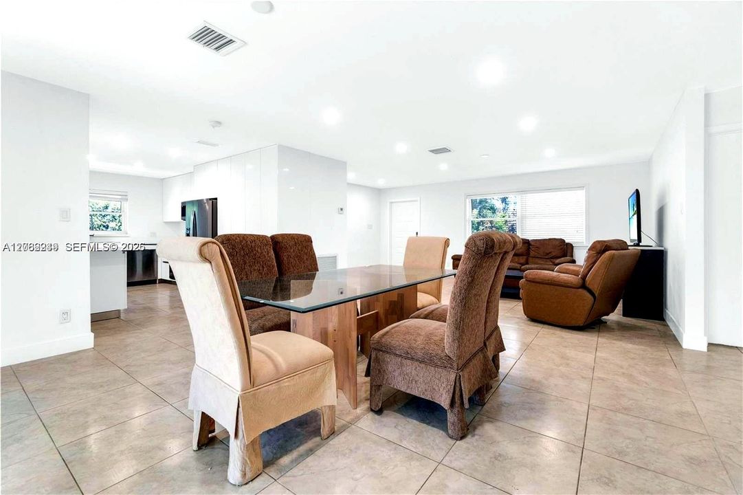 En Venta: $777,777 (3 camas, 3 baños, 0 Pies cuadrados)