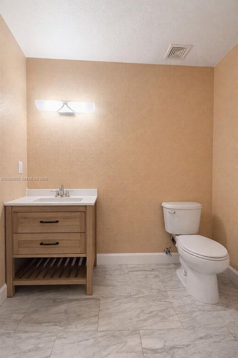 En Renta: $4,750 (4 camas, 3 baños, 0 Pies cuadrados)