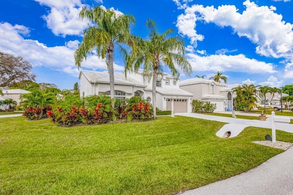 Welcome Home to 18174 SE Fairview Circle
