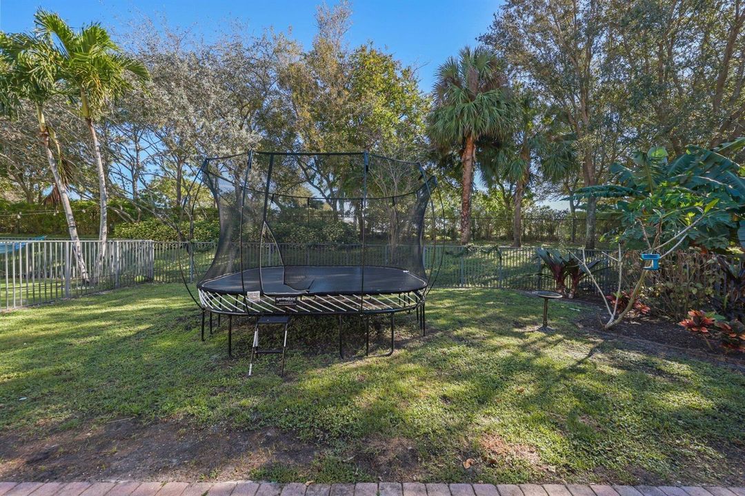 11394 Millpond Greens Dr - 64.jpg-SMALL