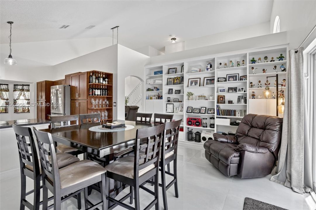 For Sale: $999,990 (4 beds, 2 baths, 2378 Square Feet)