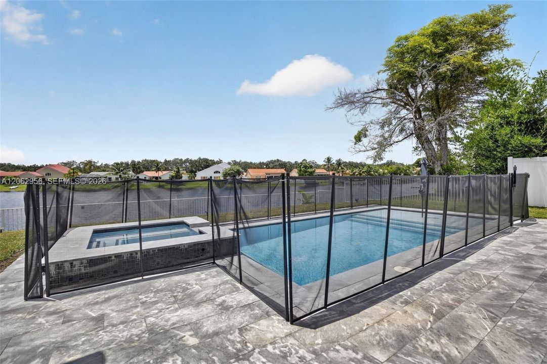 For Sale: $999,990 (4 beds, 2 baths, 2378 Square Feet)
