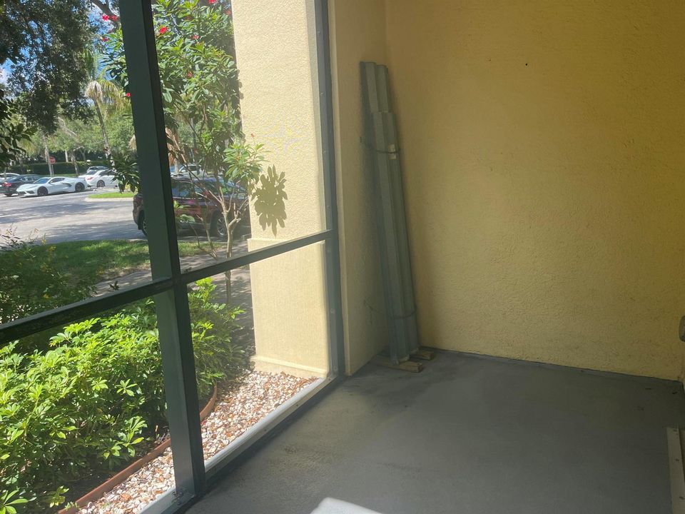 2729 ANZIO CT 32